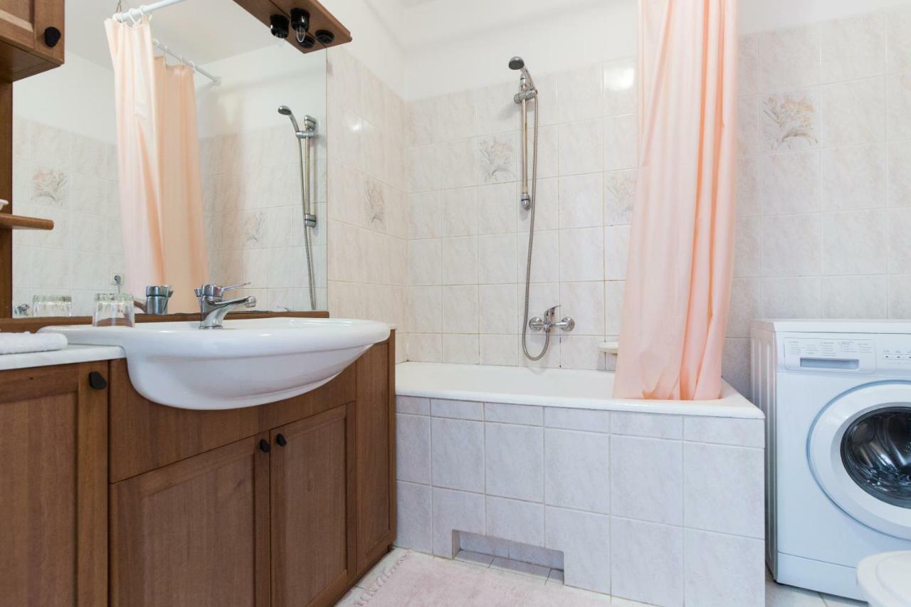 Apartment Pavacic Krk Town Buitenkant foto