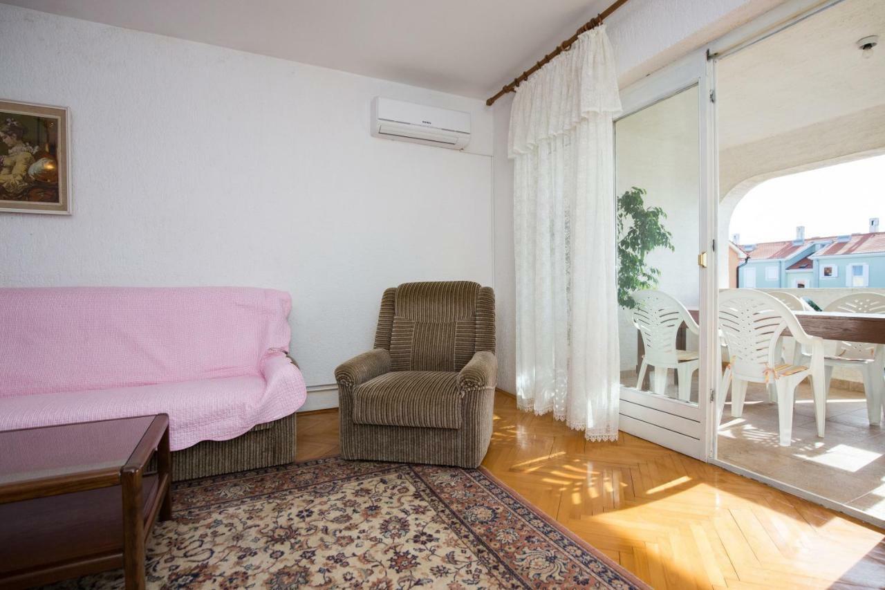 Apartment Pavacic Krk Town Buitenkant foto